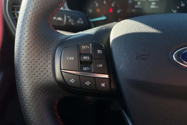 Ford Focus (2022) thumbnail 15