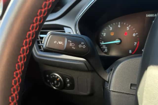 Ford Focus (2022) thumbnail 17