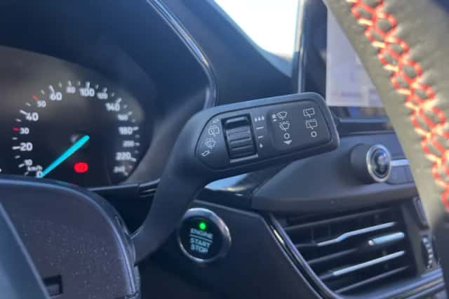 Ford Focus (2022) thumbnail 18