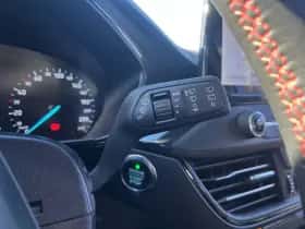 Ford Focus (2022) thumbnail 18