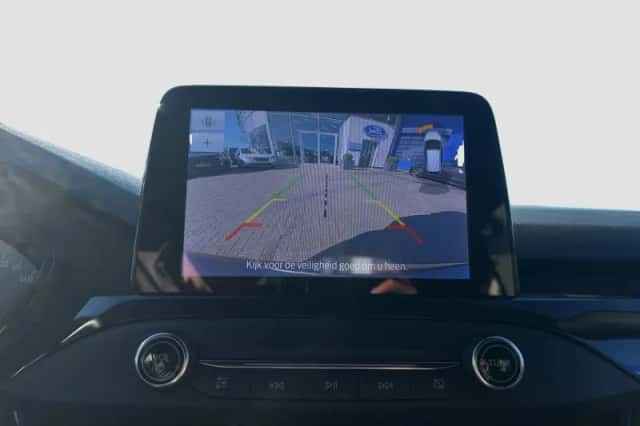 Ford Focus (2022) thumbnail 32