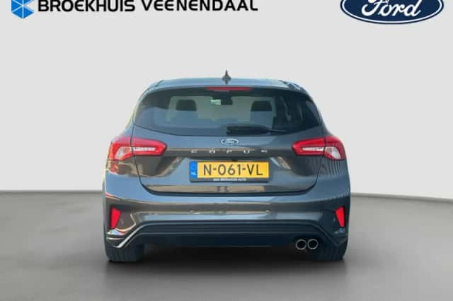 Ford Focus (2022) thumbnail 5