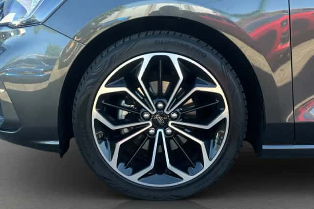 Ford Focus (2022) thumbnail 7