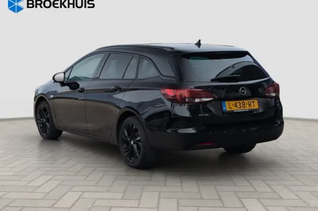 Opel Astra (2021) thumbnail 3