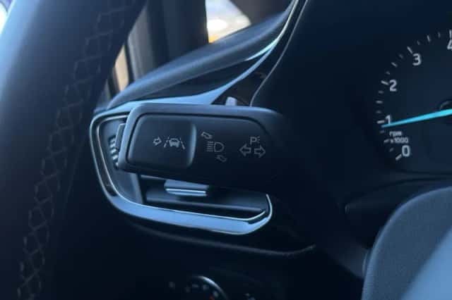 Ford Fiesta (2021) thumbnail 17