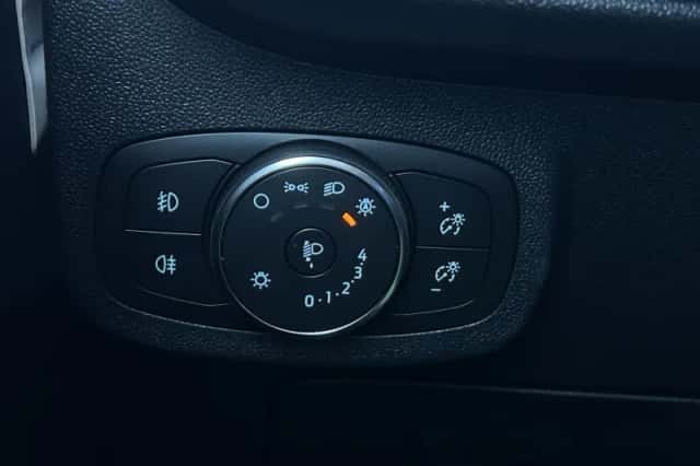 Ford Fiesta (2021) thumbnail 19