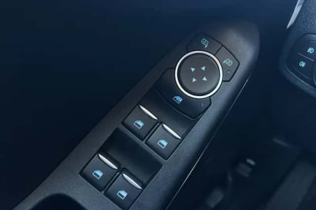 Ford Fiesta (2021) thumbnail 20