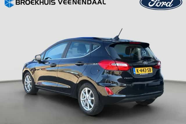 Ford Fiesta (2021) thumbnail 3