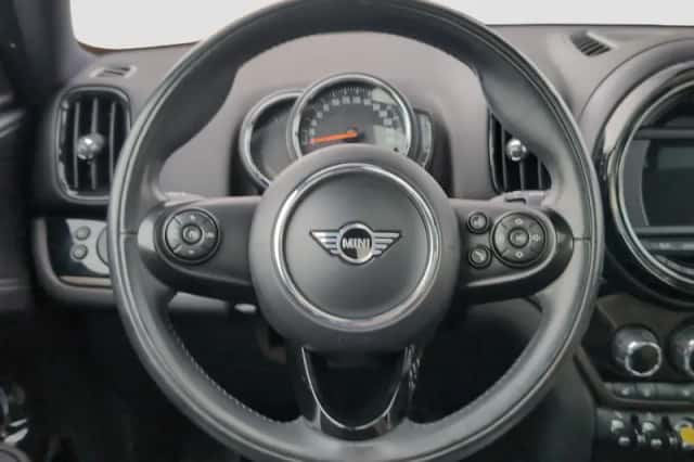 MINI Countryman (2019) thumbnail 12