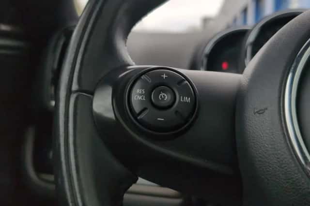 MINI Countryman (2019) thumbnail 14