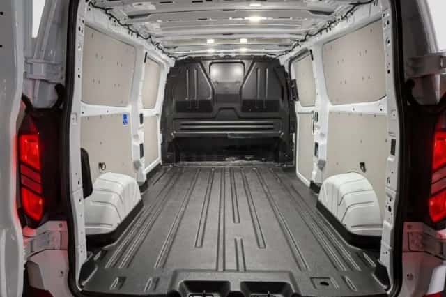 Ford Transit Custom (2024) thumbnail 10