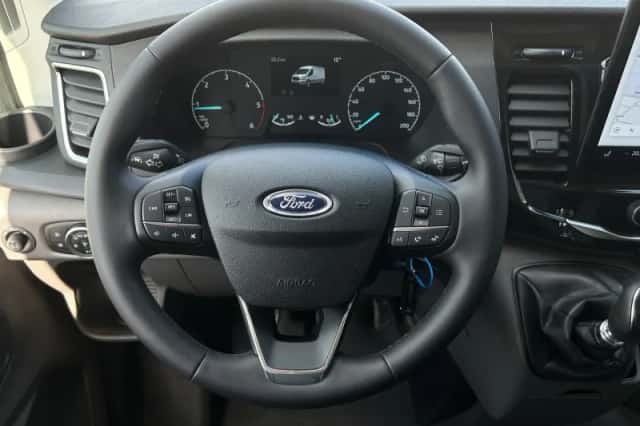 Ford Transit (2024) thumbnail 11
