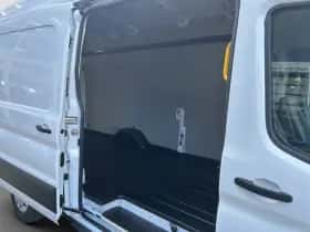 Ford Transit (2024) thumbnail 32