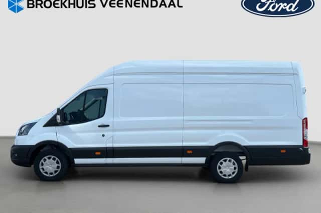 Ford Transit (2024) thumbnail 6