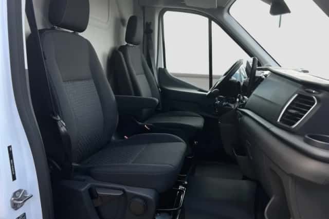 Ford Transit (2024) thumbnail 10