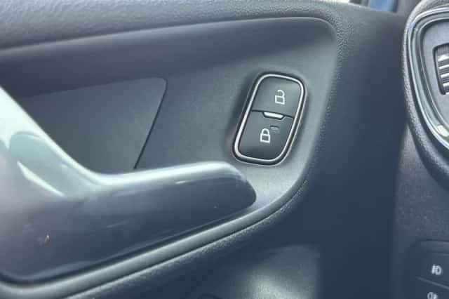 Ford Fiesta (2021) thumbnail 21
