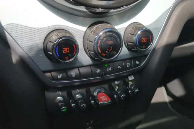 MINI Countryman (2023) thumbnail 25