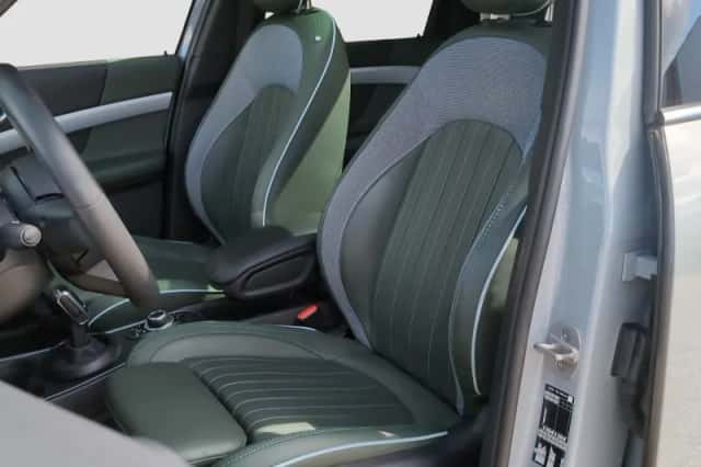 MINI Countryman (2023) thumbnail 9