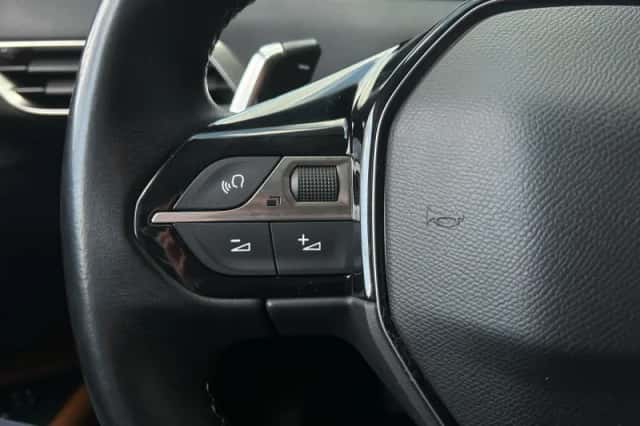 Peugeot 5008 (2019) thumbnail 13