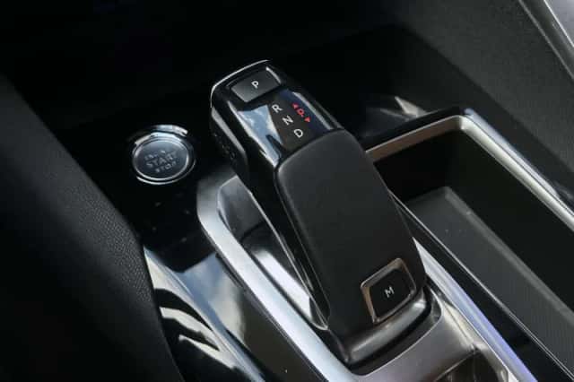 Peugeot 5008 (2019) thumbnail 20