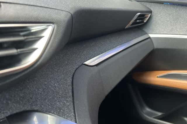 Peugeot 5008 (2019) thumbnail 25