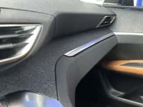 Peugeot 5008 (2019) thumbnail 25