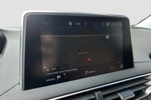 Peugeot 5008 (2019) thumbnail 28