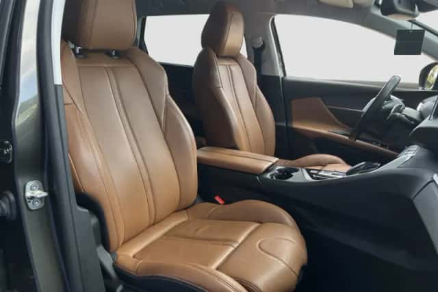 Peugeot 5008 (2019) thumbnail 9
