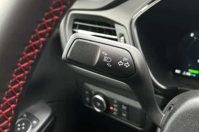 Ford Kuga (2026) thumbnail 17