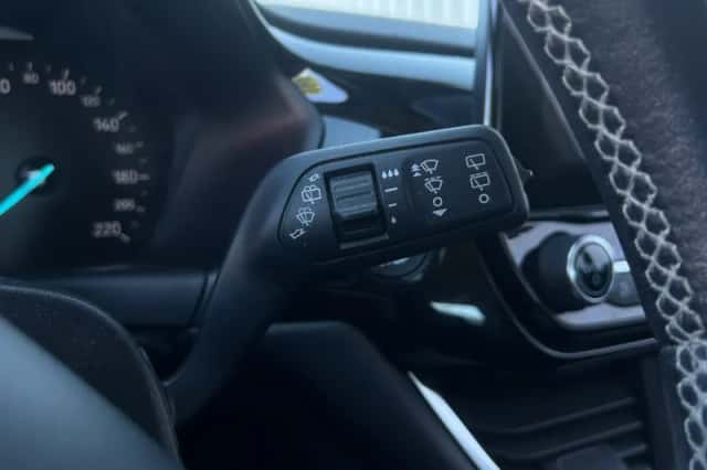 Ford Fiesta (2018) thumbnail 16