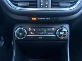 Ford Fiesta (2018) thumbnail 25