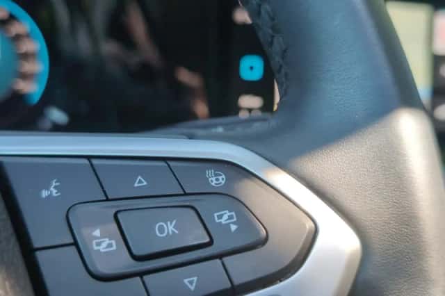 Volkswagen Golf (2020) thumbnail 17