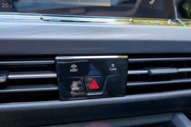 Volkswagen Golf (2020) thumbnail 26