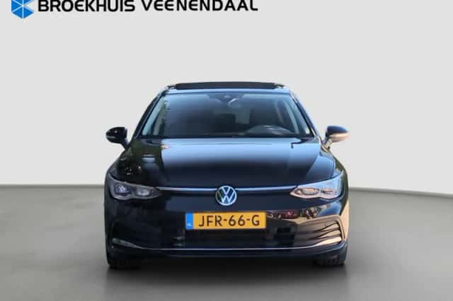 Volkswagen Golf (2020) thumbnail 4