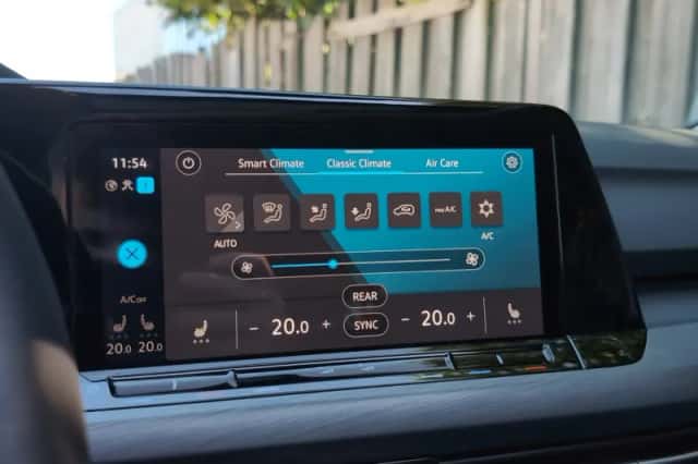 Volkswagen Golf (2020) thumbnail 33