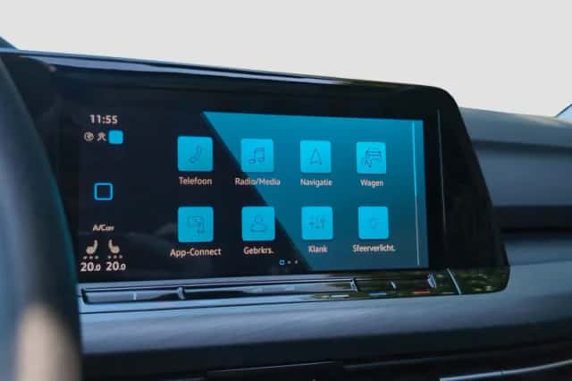 Volkswagen Golf (2020) thumbnail 34