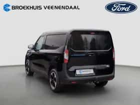 Ford E-Transit Courier (2026) thumbnail 3