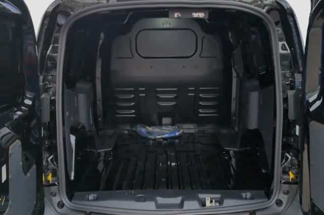 Ford E-Transit Courier (2026) thumbnail 30