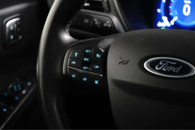 Ford Kuga (2023) thumbnail 13