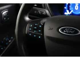 Ford Kuga (2023) thumbnail 13