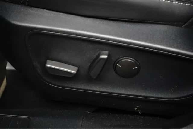 Ford Kuga (2023) thumbnail 23