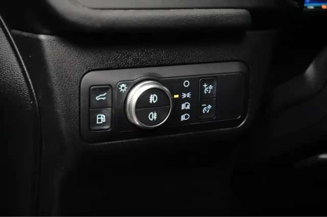Ford Kuga (2023) thumbnail 24