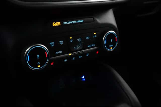 Ford Kuga (2023) thumbnail 30