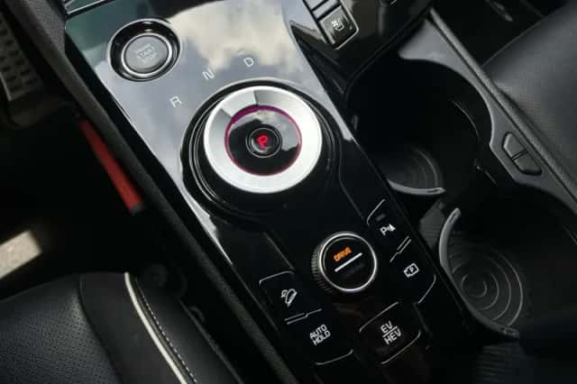 Kia Sportage (2022) thumbnail 24