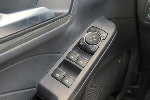 Ford Kuga (2025) thumbnail 23
