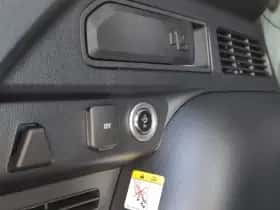 Ford Kuga (2025) thumbnail 38