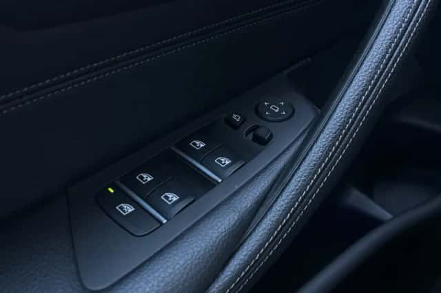 BMW 5-Serie (2020) thumbnail 37