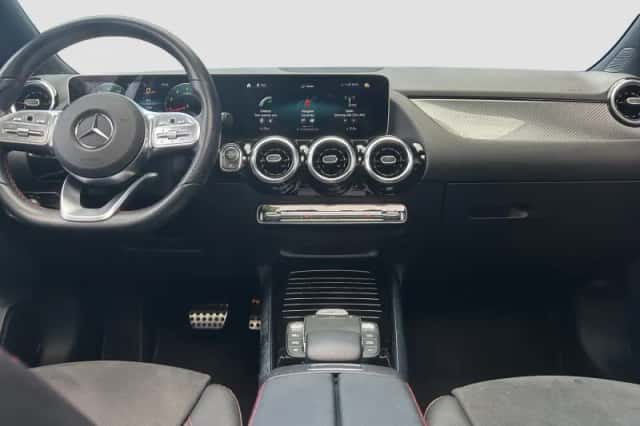 Mercedes-Benz GLA-Klasse (2020) thumbnail 2