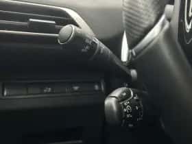Peugeot 3008 (2019) thumbnail 17
