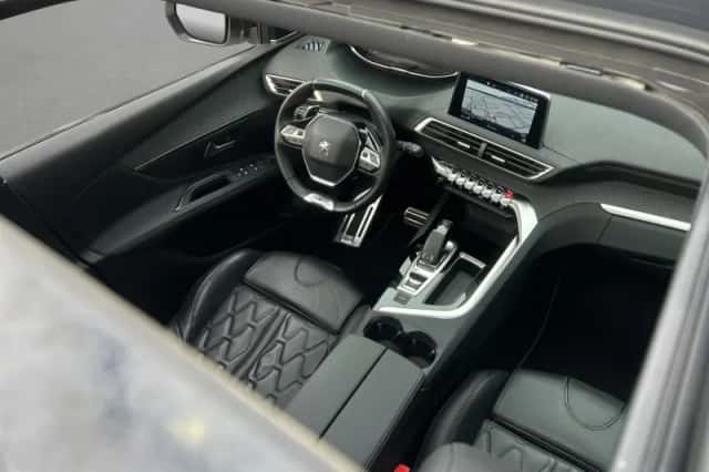 Peugeot 3008 (2019) thumbnail 21